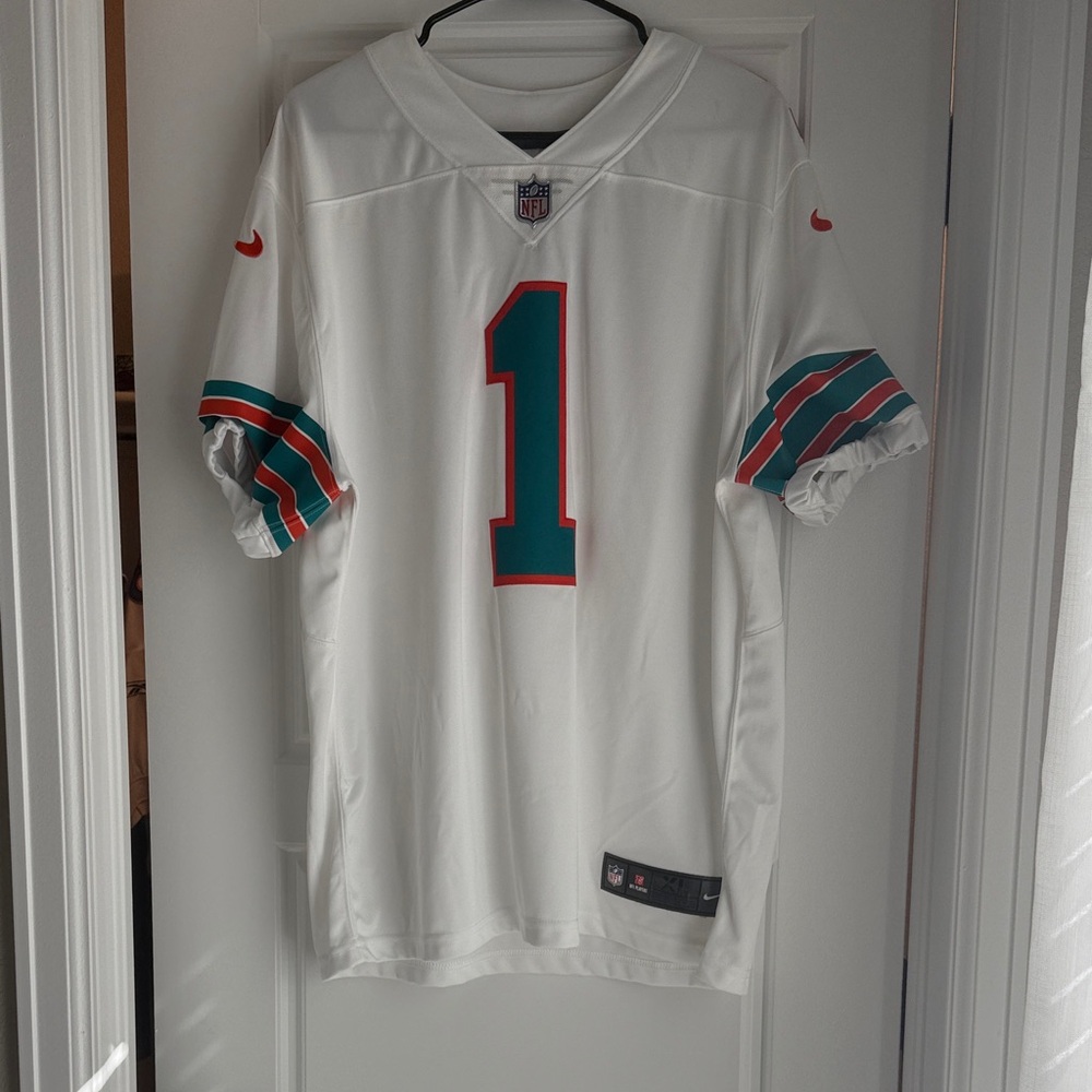 White Miami Dolphins Tagovailoa Jersey